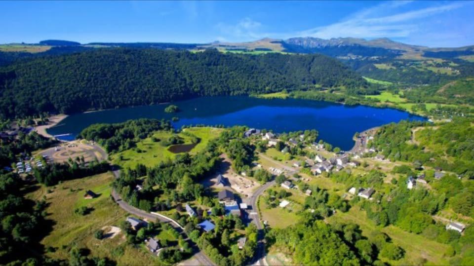 Villa Maria Chambon-sur-Lac Bagian luar foto